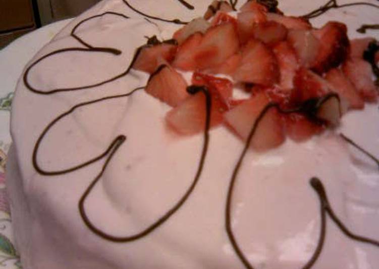 Recipe: Tasty Strawberry Cream (To Ice a Cake)