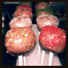 A picture of Chocolate Covered Red Velvet Cake Pops.
