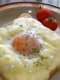 Croque Madame with Microwave White Sauce
