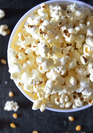 A picture of Hot and Tasty POPCORN.