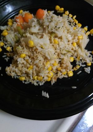 A picture of Brown Rice with Vegetables.