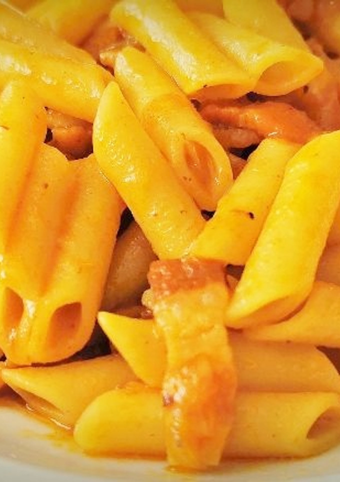Una foto de Macarrones a la Amatriciana