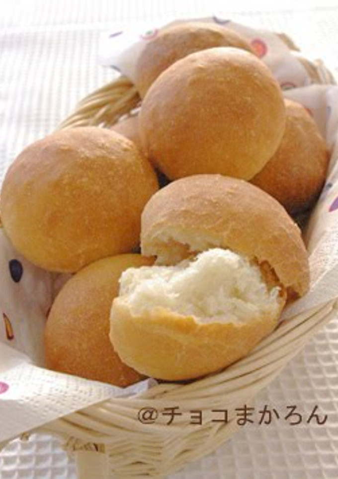 A picture of Back to Basics! Easy Round Bread Rolls.