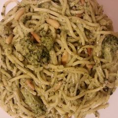 A picture of All Green Spaghetti.