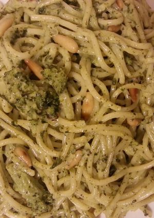 A picture of All Green Spaghetti.