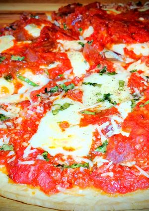A picture of Mike's Pizza Neapolitan.