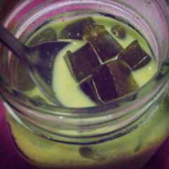 รูปของ Minuman Sehat Daun "Green Tea" Kelor dengan Topping Jelly