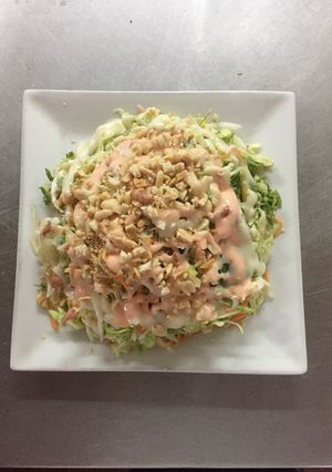Hình của món Salad rau trộn mật ong sữa ông thọ sốt mayonnaise nước cốt chanh.