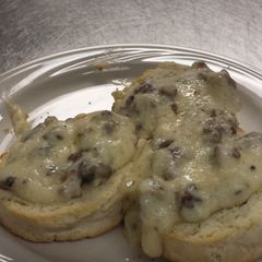 A picture of Biscuits & gravy.