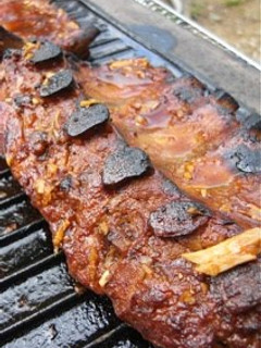 A picture of Pork Spare Ribs with Barbecue Sauce.