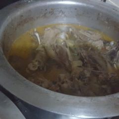 A picture of Chicken kienyeji.