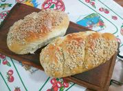 Una foto de pan casero con levadura seca y manteca