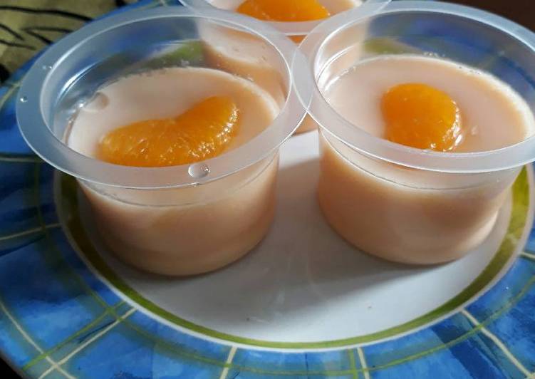 Resep Puding  jelly lembut  oleh Agustinah Winantuningsih 