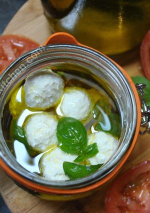 A picture of My Homemade Yogurt Cheese ماست چکیده.