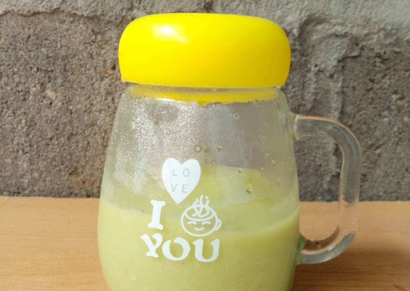Avocado milkshake - snack MPASI dengan modisco