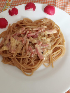 Una foto de Espaguetis a la carbonara