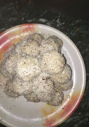 A picture of Nariyal laddu.