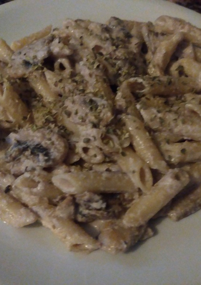 Una foto de Pasta con salsa champiñones Vegana