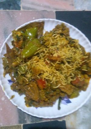 Undhiyu રેસીપી મુખ્ય ફોટો