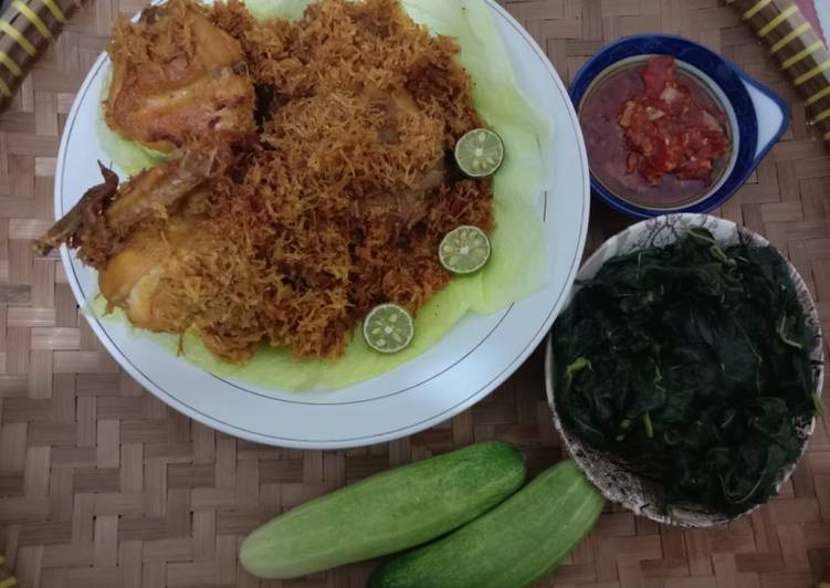 Ayam goreng serundeng??