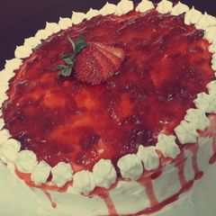 Strawberry cake A picture of Strawberry cake.