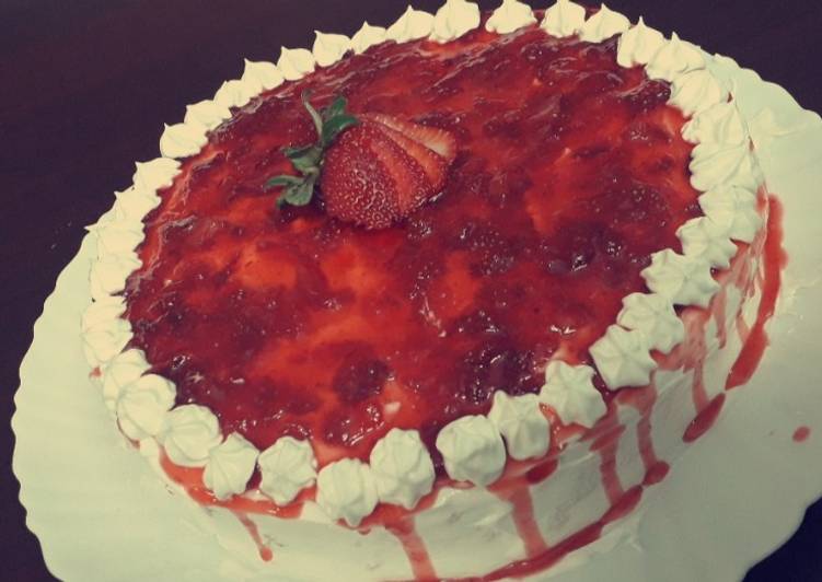 Simple Way to Prepare Super Quick Homemade Strawberry cake