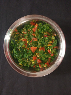 પાલક ની ભાજી (Palak Bhaji Recipe In Gujarati) રેસીપી મુખ્ય ફોટો