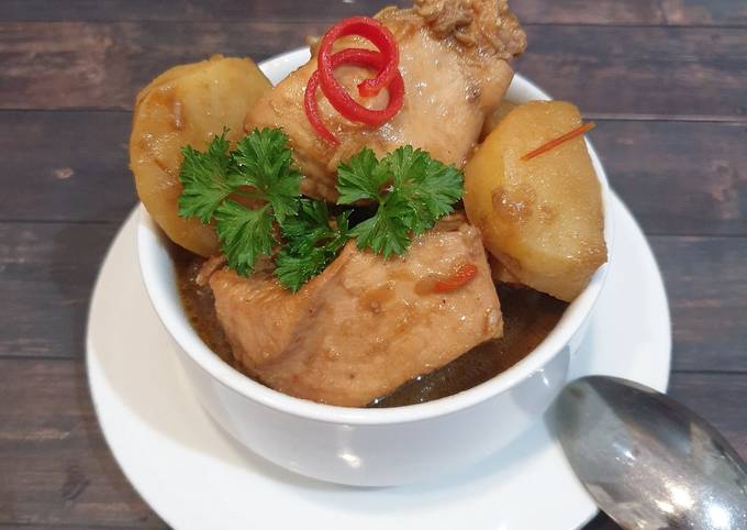 255. SEMUR AYAM KENTANG
