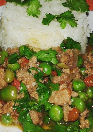 A picture of Minced meat & peas.