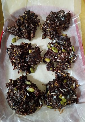 A picture of Low Carb No Bake Protein Cookies.