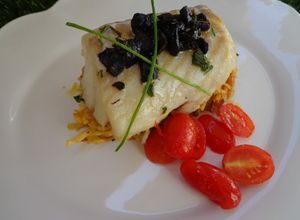 Foto de Brás de Bacalhau Fresco com Crocante de Azeitonas