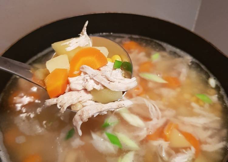 Langkah Mudah untuk Membuat Sup Dada Ayam Suwir Anti Gagal