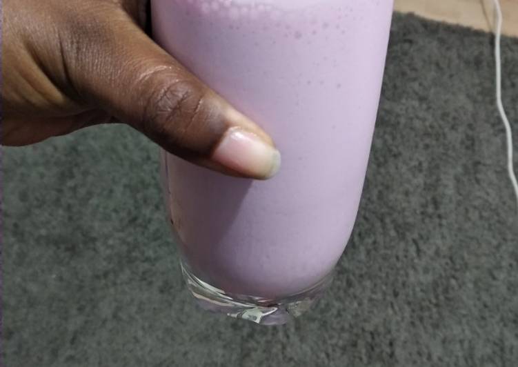 Blueberry milkshake Blueberry milkshake