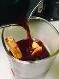 ไวน์แดงร้อนแบบสวีเดน glögg (mulled wine)