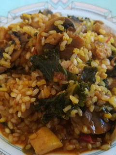 Una foto de Arroz Integral Mar y mount con kale