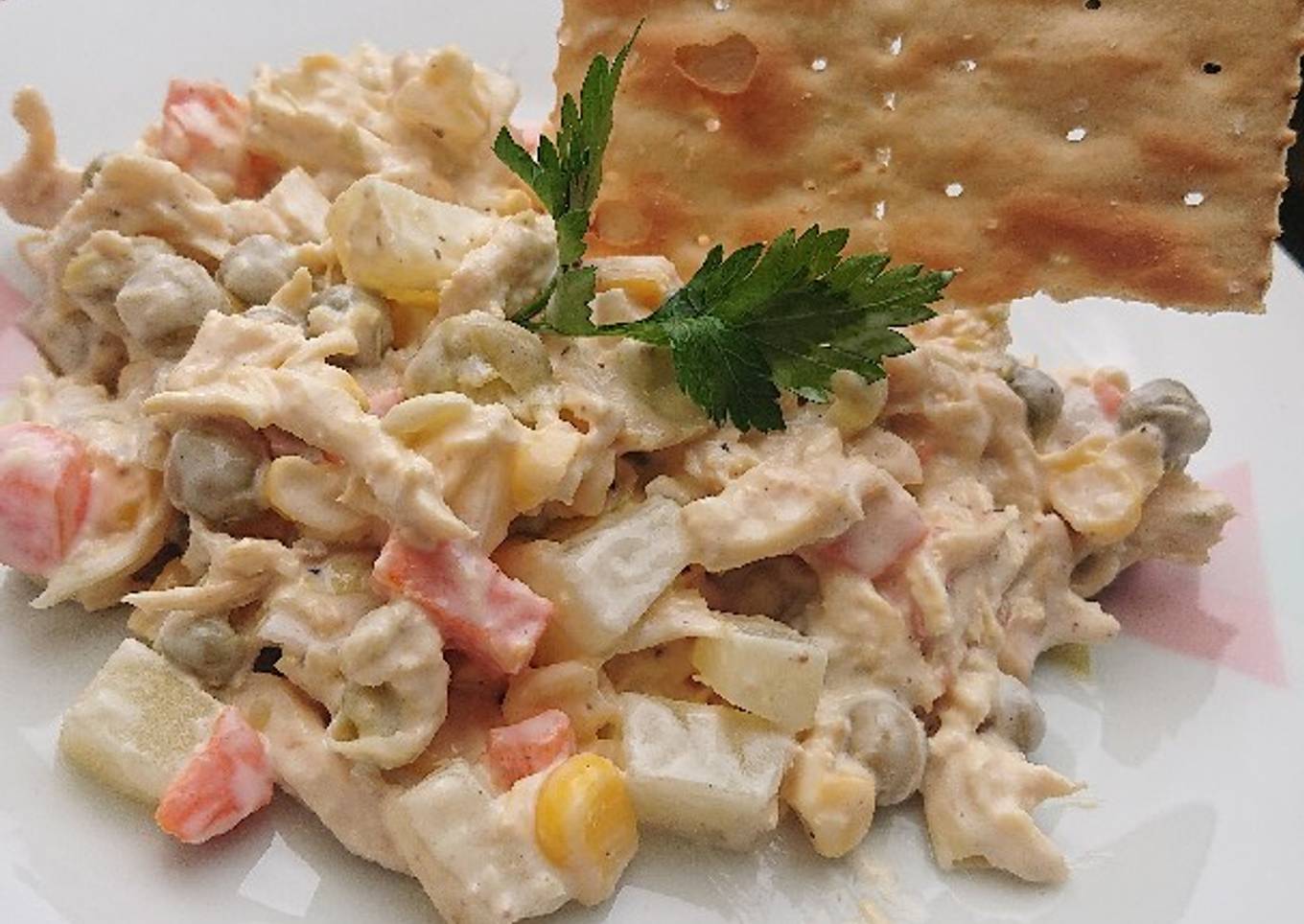Ensalada rusa de pollo