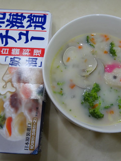 【北海道白醬湯】好侍北海道白醬海鮮濃湯 的食譜成品照片