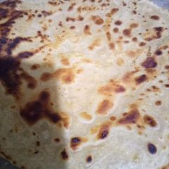 A picture of Khasta karara paratha.