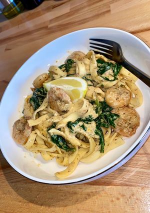 Une photo de Tagliatelles crevettes 🦐 & épinards