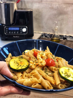 Una foto de Macarrones con gambas y calabacín en robot ClickChef Moulinex