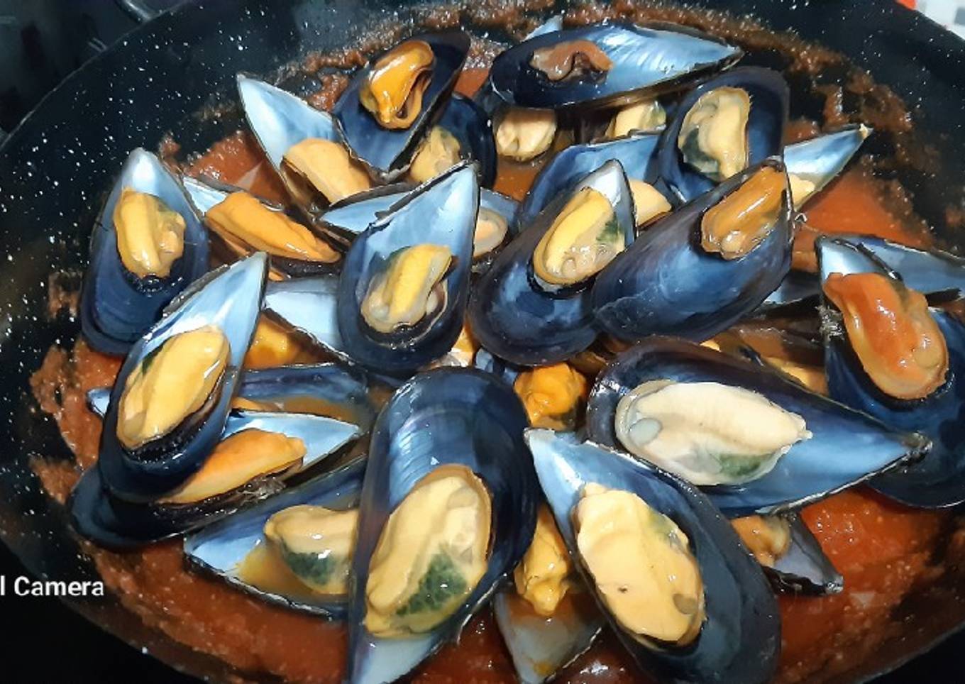 Mejillones con tomate