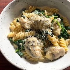 A picture of Creamy Oysters & Spinach Pasta.