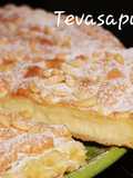 Coca de Llavaneras (hojaldre con crema)