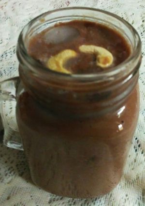 A picture of Chickoo chocolate milk shake.