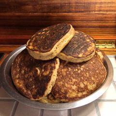 A picture of Oatmeal pancakes.