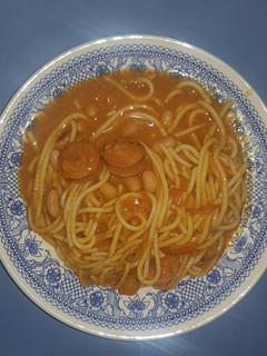 Una foto de Porotos con Riendas