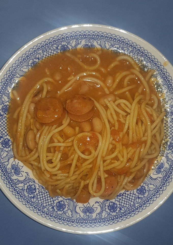 Una foto de Porotos con Riendas