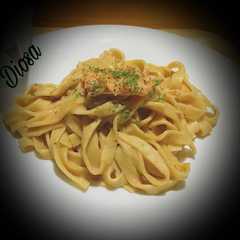 Una foto de Pasta con salmón y nata