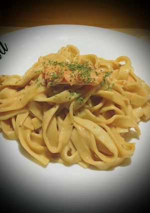 Una foto de Pasta con salmón y nata