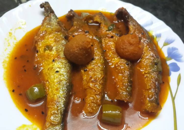 Bacha maacher tel bori jhol&hellip;(Bacha fish cooked with vadi)